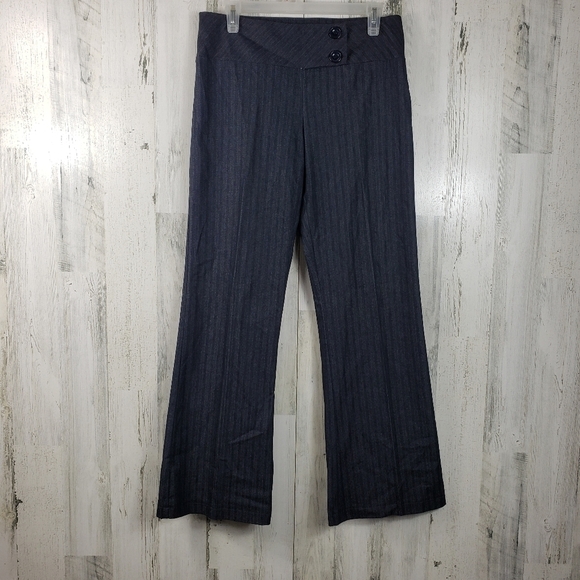 Dots gray and white pin stripe flare leg dress pants juniors size 3/4 - Picture 13 of 13